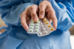 Pil KB Dapat Meningkatkan Risiko Pembekuan Darah