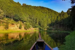 7 Destinasi Wisata di Kuningan yang Populer & Menarik Dikunjungi
